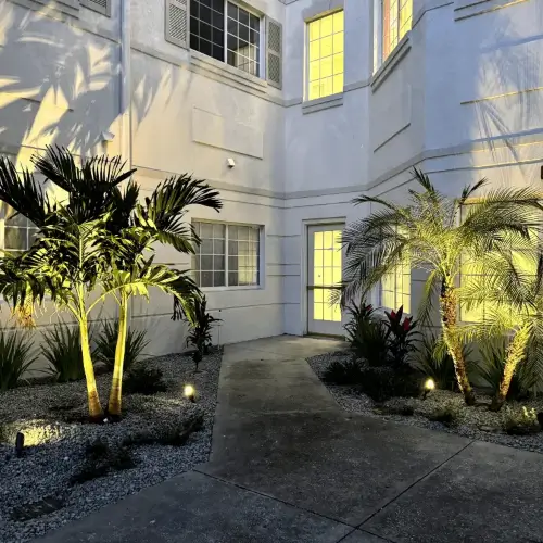 Custom outdoor lighting installation by Grasshoppers in the in the greater Orlando area